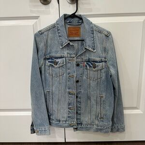 Levi’s denim jacket